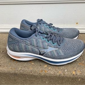 Mizuno Wave Rider 25
